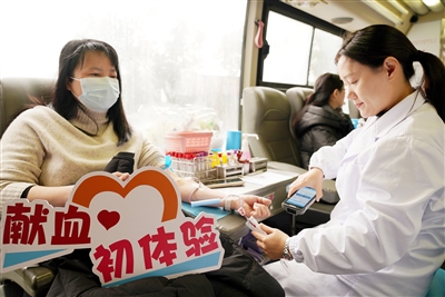 ��(l��)��ȥ�곬1.4�f(w��n)�˟o(w��)���I(xi��n)Ѫ ȫ��I(xi��n)Ѫ���_(d��)429.75�f(w��n)����