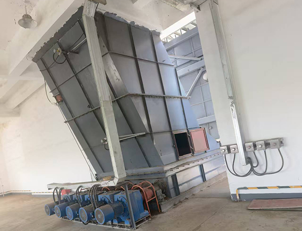 料倉底部設(shè)置多排給料轉(zhuǎn)軸